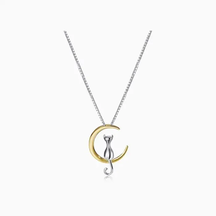 Earrings Gold Shield Juego de aretes y collar de plata con dije de gato y Bao en Oro 18K
