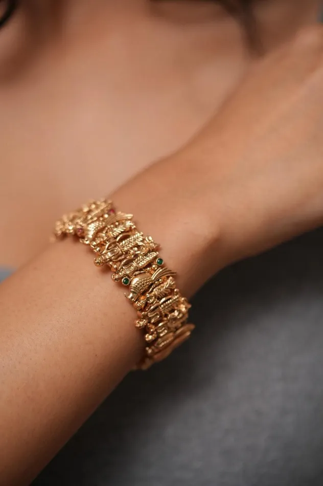 PreStyled Sets Ram Darbaar Gold Handmade Kada Traditional Sone Pe Suhaga Attrangi PreStyled Sets Ram Darbaar Gold Handmade Kada Traditional Sone Pe Suhaga Attrangi