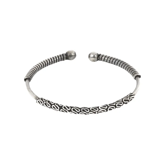 Teejh Teejh Dyuthi Silver Oxidised Bracelet Bracelets Teejh Teejh Dyuthi Silver Oxidised Bracelet Bracelets