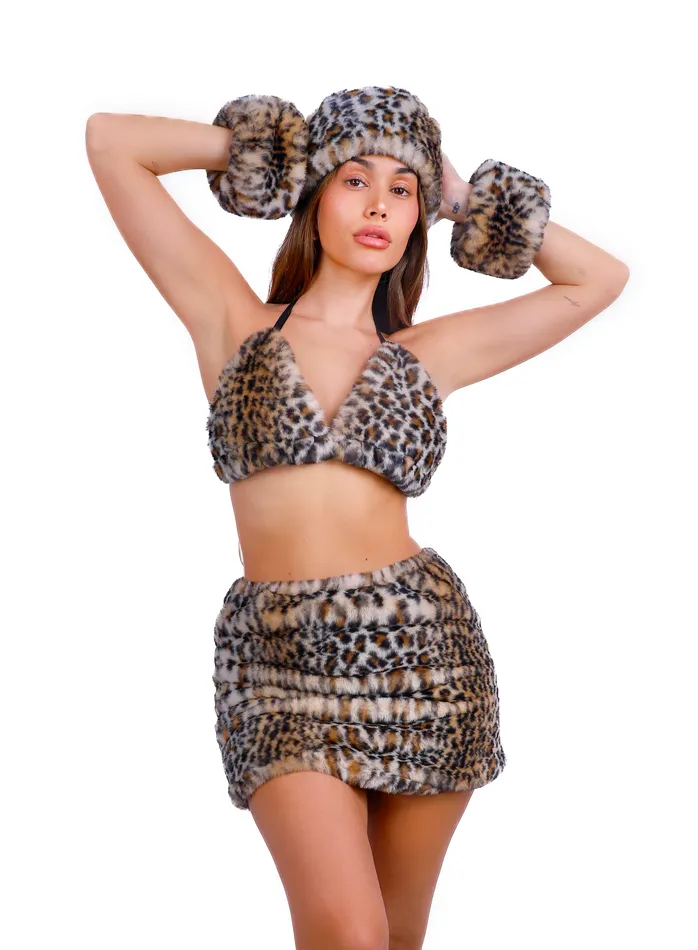 THE LUMI SHOP FULL OUTFIT Fuzzy Leopard Diva 10 4 pcs Earrings
