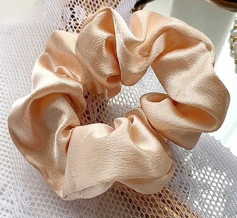 02 Earrings H780 Champagne Sateen Hair Scrunchie