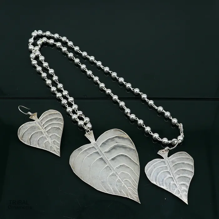 TRIBAL ORNAMENTS Solid Sterling silver handmade vintage design peepal tree leaf pendant with beaded necklace tribal ethnic customized jewelry set275 Necklaces TRIBAL ORNAMENTS Solid Sterling silver handmade vintage design peepal tree leaf pendant with beaded necklace tribal ethnic customized jewelry set275 Necklaces