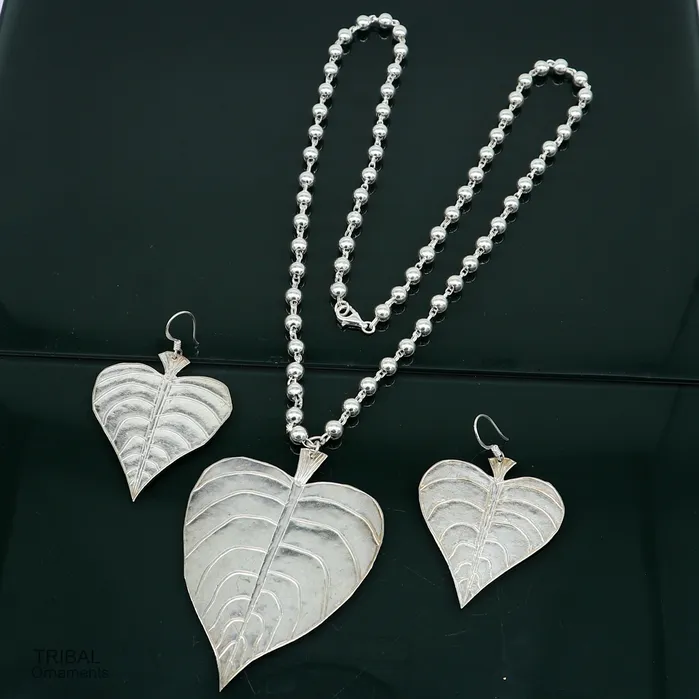 TRIBAL ORNAMENTS Solid Sterling silver handmade vintage design peepal tree leaf pendant with beaded necklace tribal ethnic customized jewelry set275 Necklaces