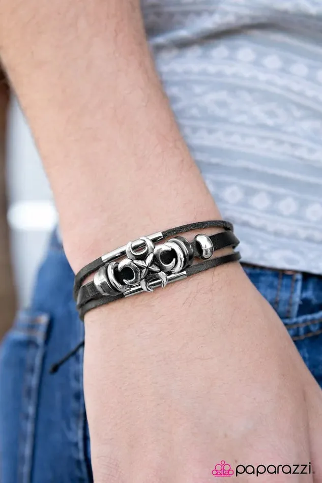 Bracelets Paparazzi Jewelry Paparazzi Bracelet Strike Back Black