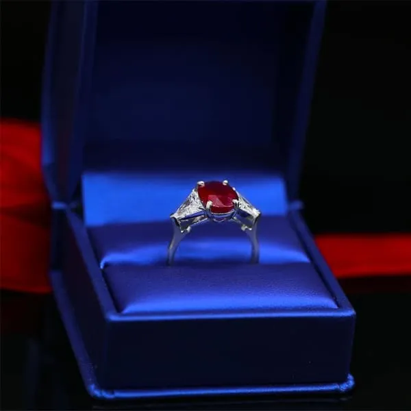 Diamond Source NYC Rings Diffused Red Ruby Oval Shape Trillion Cut Diamond Ring Set in Platinum 560ct tw Diamond Source NYC Rings Diffused Red Ruby Oval Shape Trillion Cut Diamond Ring Set in Platinum 560ct tw