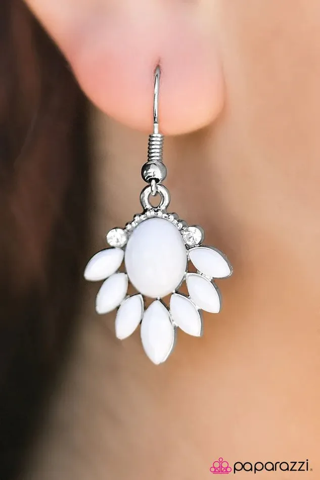 Earrings Paparazzi Jewelry Paparazzi Earring Demurely Demure White
