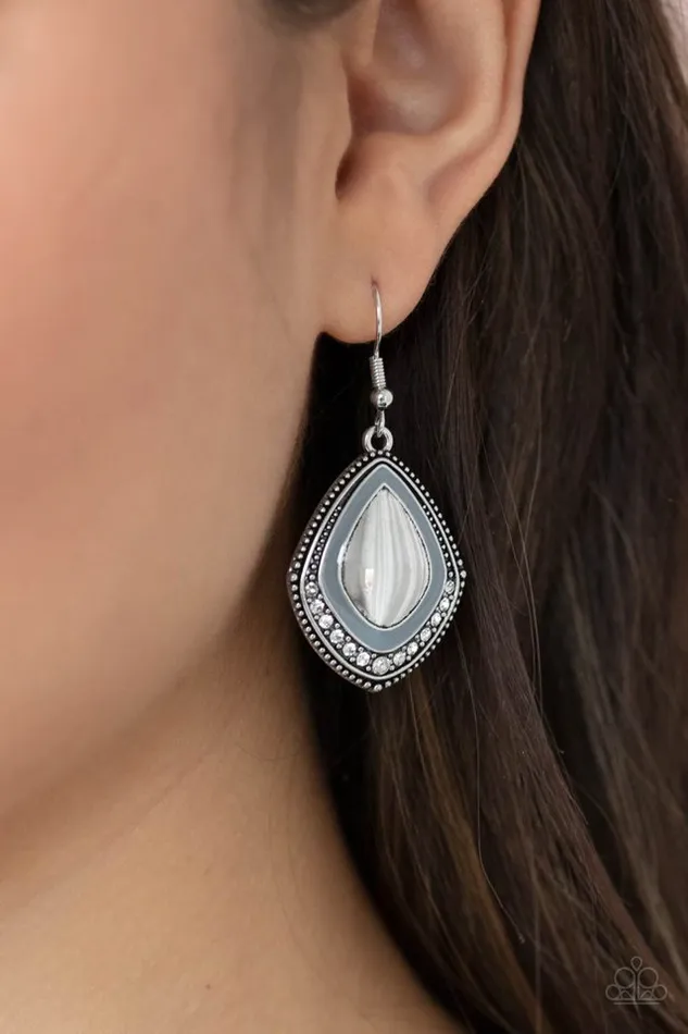 Earrings Paparazzi Jewelry Paparazzi Earring Fearlessly Feminine Silver