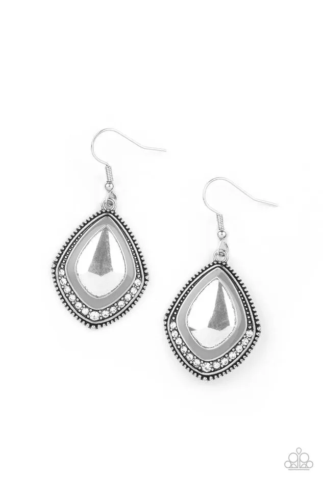 Earrings Paparazzi Jewelry Paparazzi Earring Fearlessly Feminine Silver Earrings Paparazzi Jewelry Paparazzi Earring Fearlessly Feminine Silver