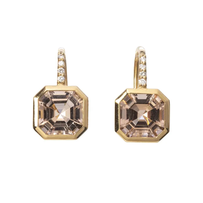 Goshwara Earrings Goshwara Asscher Cut Morganite Diamond 18K Yellow Gold Earrings Goshwara Earrings Goshwara Asscher Cut Morganite Diamond 18K Yellow Gold Earrings