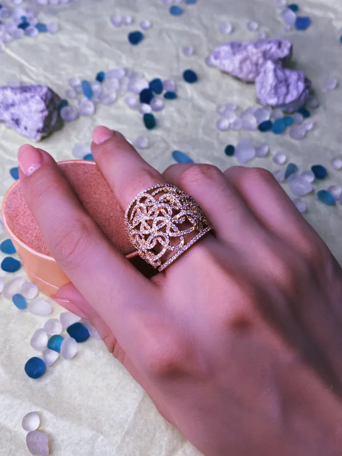 Natural Round Brilliant Diamond Cocktail Ring Set in 18K Rose Gold 205ct tw Diamond Source NYC Rings Natural Round Brilliant Diamond Cocktail Ring Set in 18K Rose Gold 205ct tw Diamond Source NYC Rings