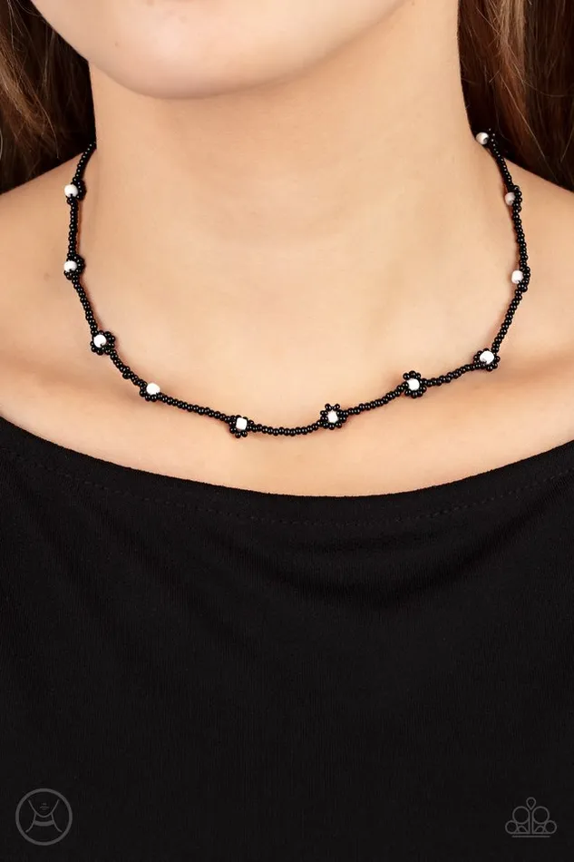 Necklaces Paparazzi Jewelry Paparazzi Necklace Colorfully Flower Child Black