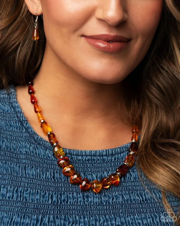 Necklaces Paparazzi Jewelry Paparazzi Necklace GLASSY Getaway Brown