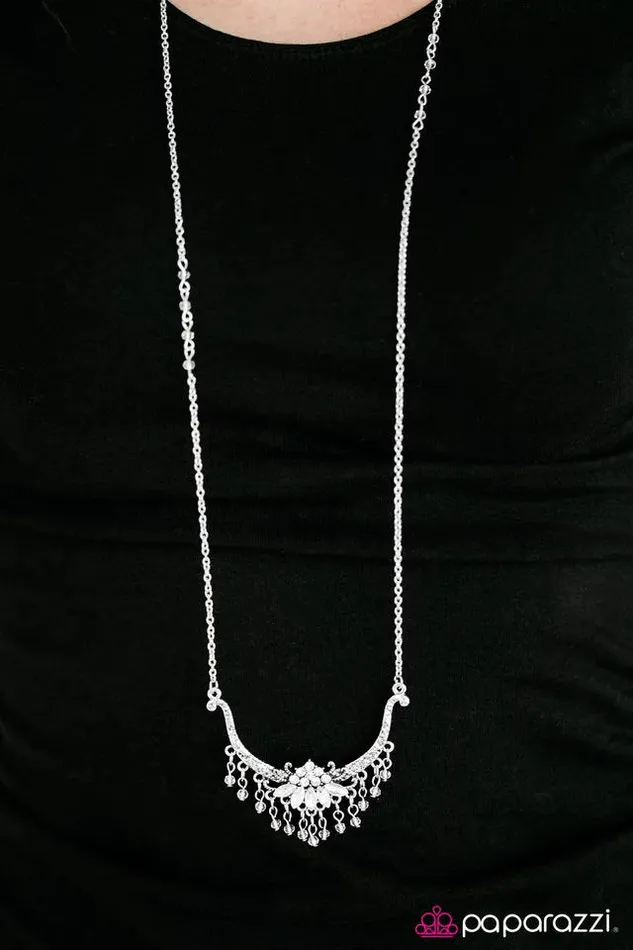 Necklaces Paparazzi Necklace ROYAL To A Fault White Paparazzi Jewelry