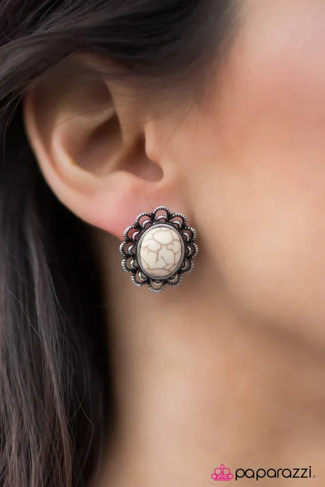 Paparazzi Earring Turn To Stone White Paparazzi Jewelry Earrings