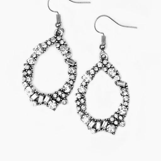 Paparazzi Jewelry Earrings Paparazzi Earring Crushing Couture White