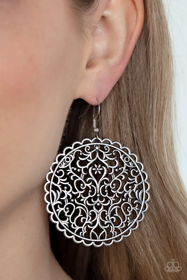 Paparazzi Jewelry Earrings Paparazzi Earring The Whole Nine VINEYARDS Silver