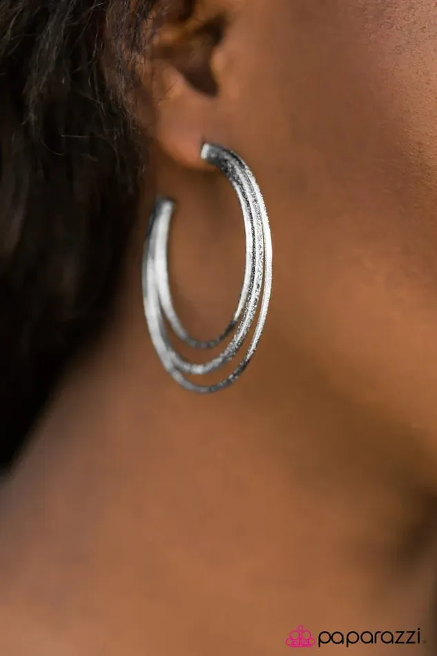 Paparazzi Jewelry Earrings Paparazzi Earring When It Shines Silver