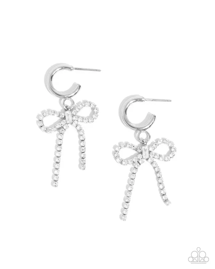 Paparazzi Jewelry Earrings Paparazzi Earring Whispering Whimsy White Paparazzi Jewelry Earrings Paparazzi Earring Whispering Whimsy White