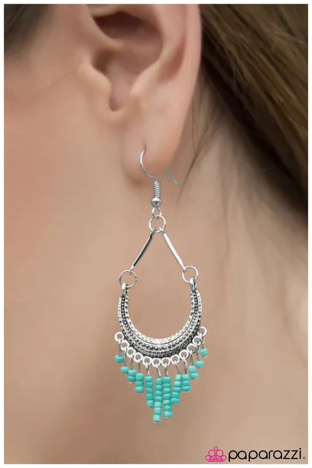 Paparazzi Jewelry Earrings Paparazzi Earring You Go Girl Blue