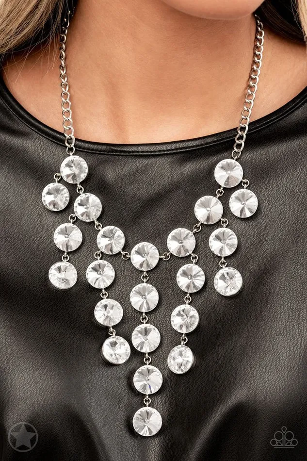 Paparazzi Jewelry Necklaces Paparazzi Blockbuster Necklace Spotlight Stunner
