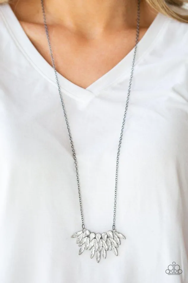 Paparazzi Jewelry Necklaces Paparazzi Necklace Crowning Moment Black