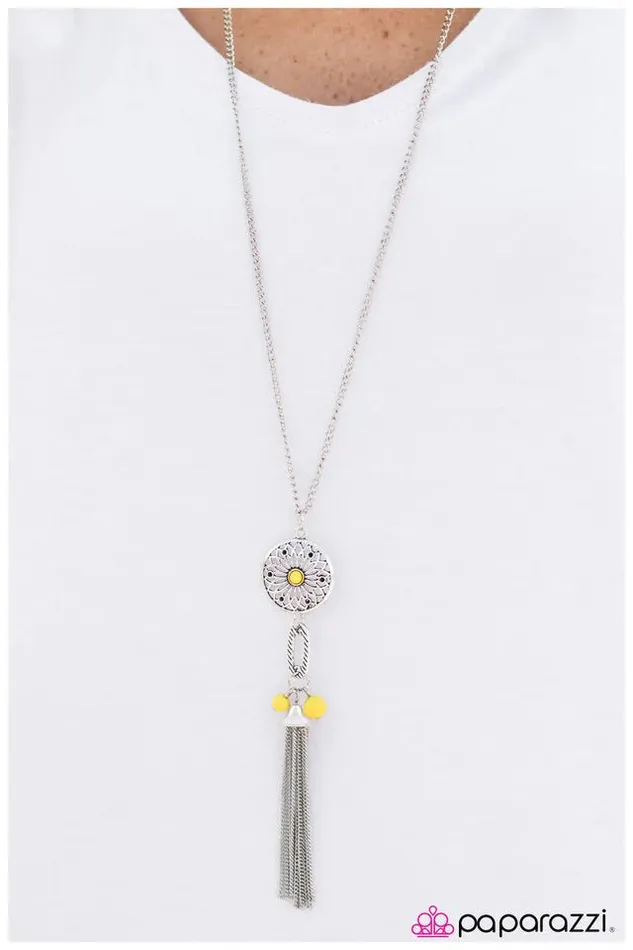 Paparazzi Jewelry Necklaces Paparazzi Necklace Gypsy Daydream Yellow