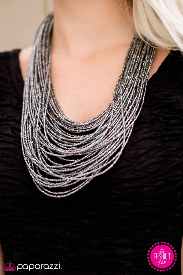 Paparazzi Jewelry Necklaces Paparazzi Necklace Ice Storm Silver