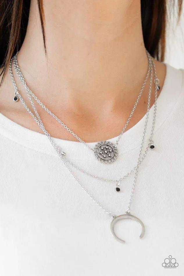 Paparazzi Jewelry Necklaces Paparazzi Necklace Lunar Lotus Black