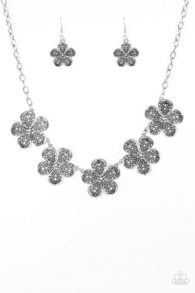 Paparazzi Jewelry Necklaces Paparazzi Necklace No Common Daisy Silver