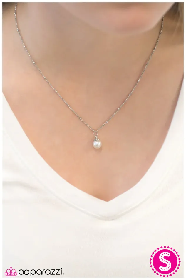 Paparazzi Jewelry Necklaces Paparazzi Necklace To Have And To Hold White