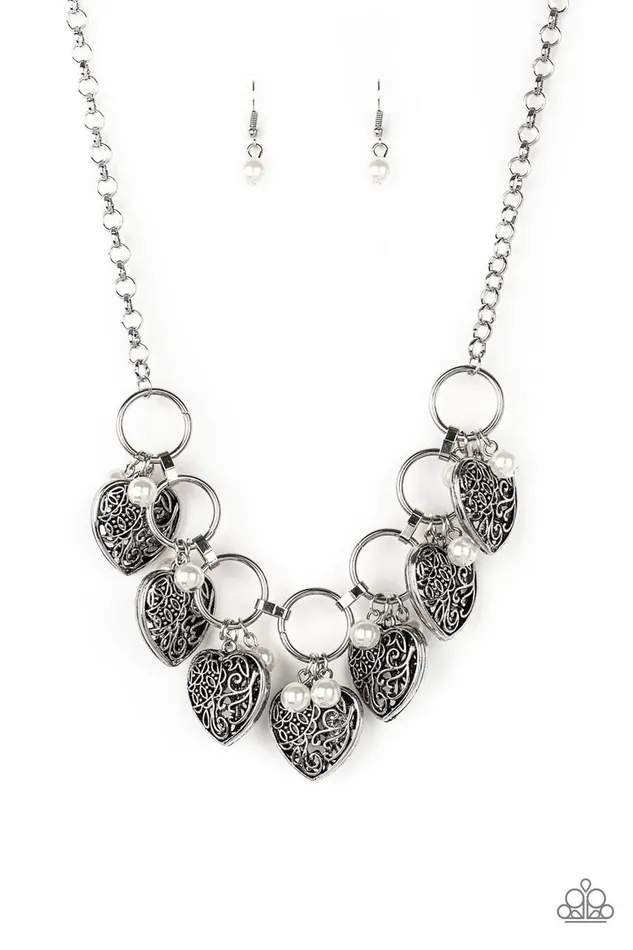 Paparazzi Jewelry Necklaces Paparazzi Necklace Very Valentine White