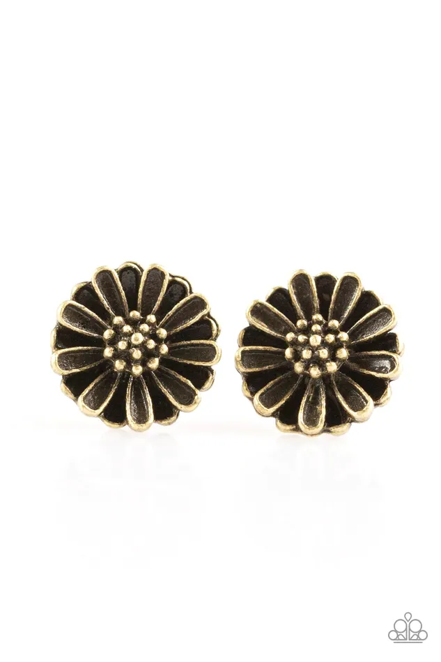 Paparazzi Jewelry Paparazzi Earring Flower Fever Brass Earrings