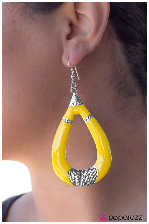 Paparazzi Jewelry Paparazzi Earring If You Feel So Inclined Yellow Earrings