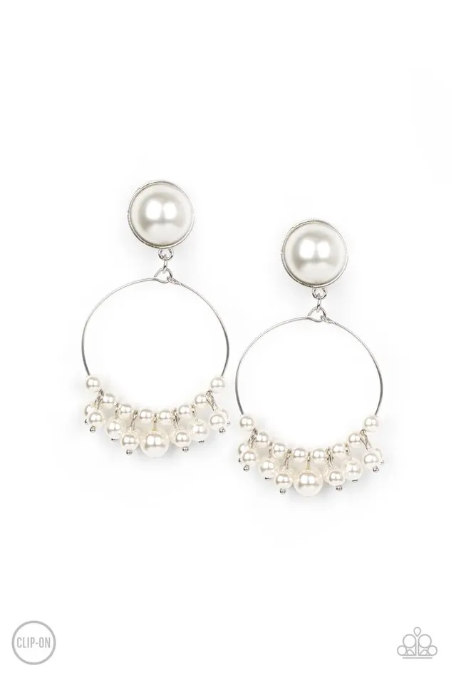 Paparazzi Jewelry Paparazzi Earring Seize Your Moment White Earrings Paparazzi Jewelry Paparazzi Earring Seize Your Moment White Earrings