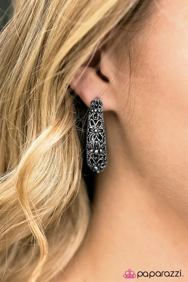 Paparazzi Jewelry Paparazzi Earring Wonderland Garden Silver Earrings