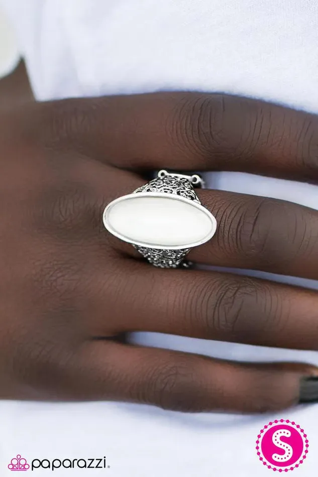 Paparazzi Jewelry Rings Paparazzi Ring Look At Her GLOW White