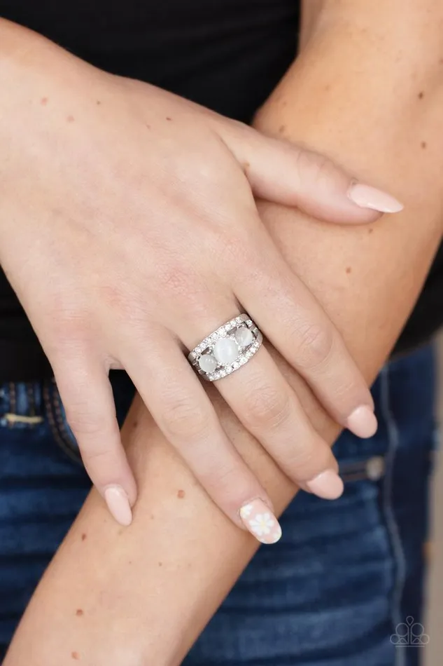 Paparazzi Jewelry Rings Paparazzi Ring Majestically Mythic White