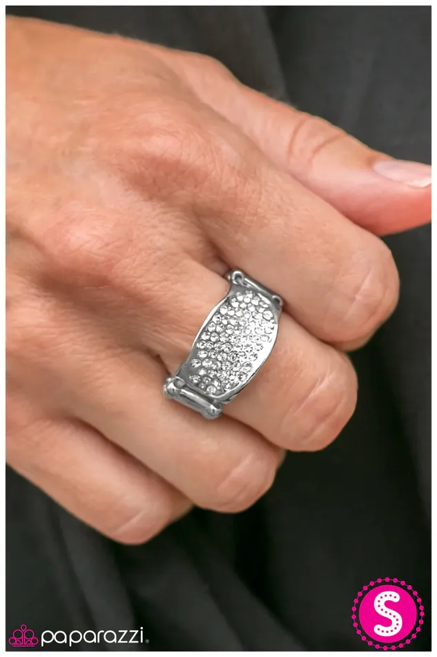 Paparazzi Jewelry Rings Paparazzi Ring Sparkling Waters White