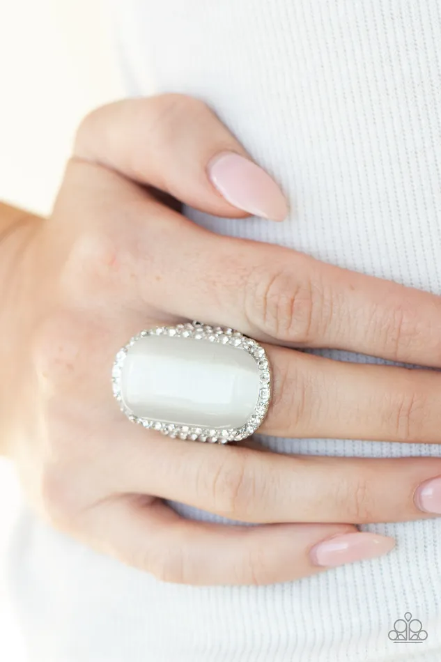 Paparazzi Jewelry Rings Paparazzi Ring Thank Your LUXEy Stars White