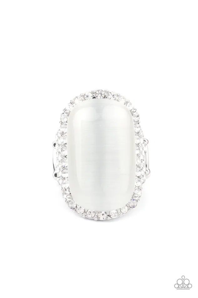 Paparazzi Jewelry Rings Paparazzi Ring Thank Your LUXEy Stars White