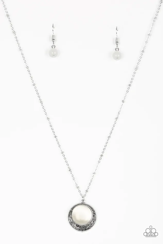 Paparazzi Necklace Dream Girl Glow White Paparazzi Jewelry Necklaces