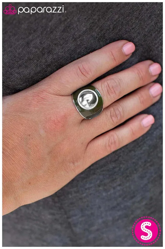 Paparazzi Ring Making an Entrance Green Paparazzi Jewelry Rings