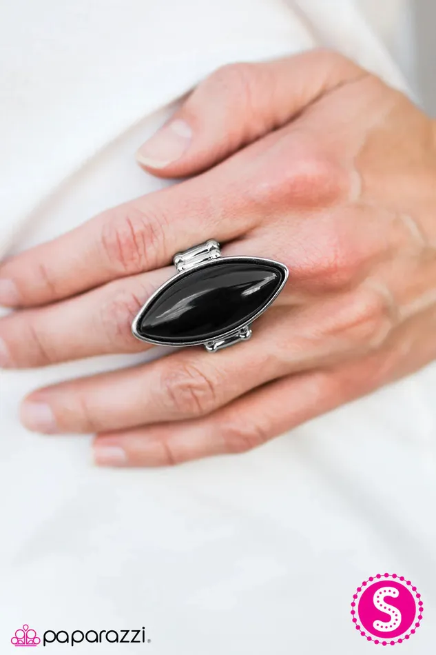 Paparazzi Ring That Dont Impress Me Much Black Paparazzi Jewelry Rings