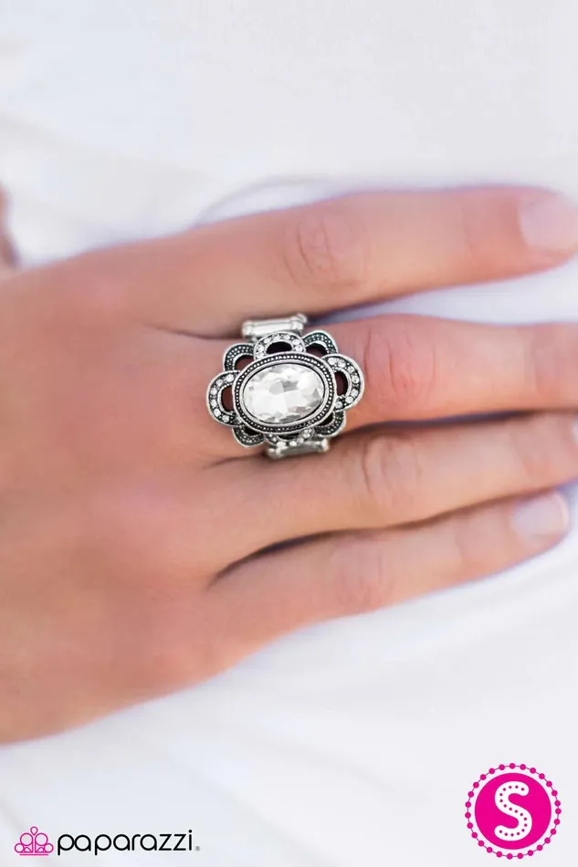Paparazzi Ring Works Like Magic White Paparazzi Jewelry Rings