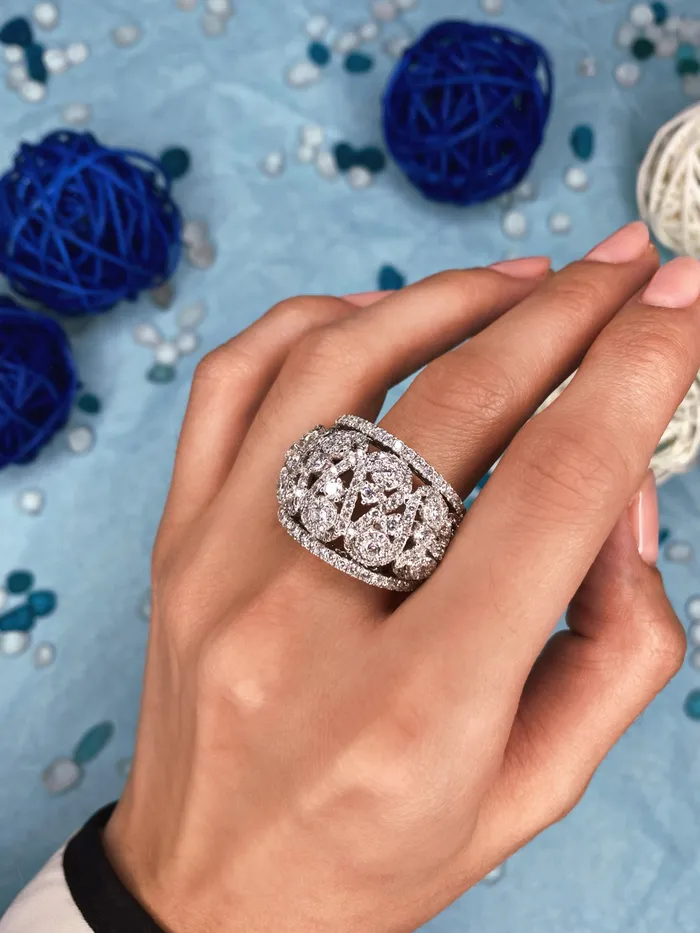 Rings Diamond Source NYC Natural Round Brilliant Diamond Cocktail Ring Set in 18K White Gold 335ct tw Rings Diamond Source NYC Natural Round Brilliant Diamond Cocktail Ring Set in 18K White Gold 335ct tw