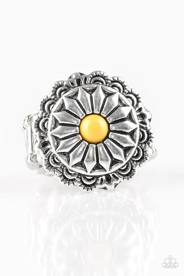 Rings Paparazzi Jewelry Paparazzi Ring Daringly Daisy Yellow Rings Paparazzi Jewelry Paparazzi Ring Daringly Daisy Yellow
