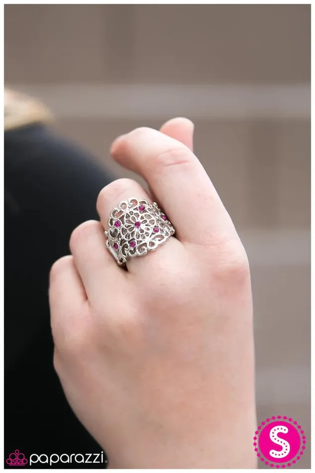 Rings Paparazzi Jewelry Paparazzi Ring With A Twist Pink