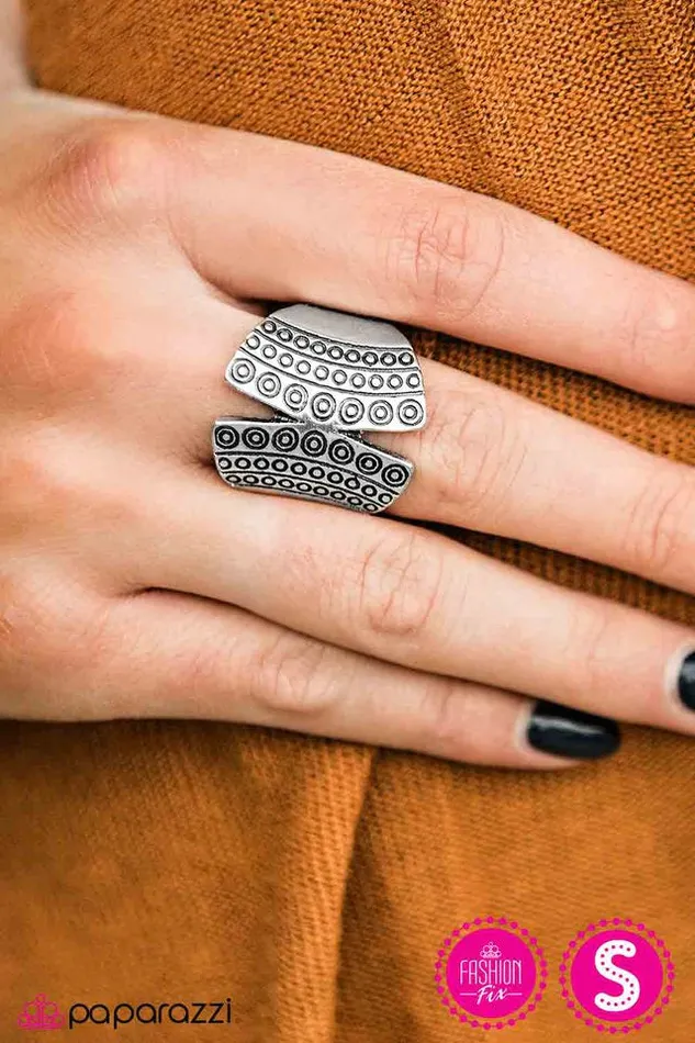 Rings Paparazzi Ring Abstract ARTisan Silver Paparazzi Jewelry